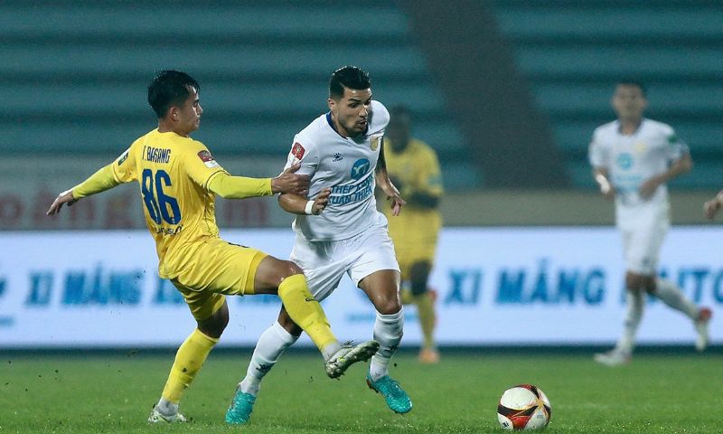 Nam Định đấu với Sông Lam Nghệ An kết thúc tỷ số 1-0
