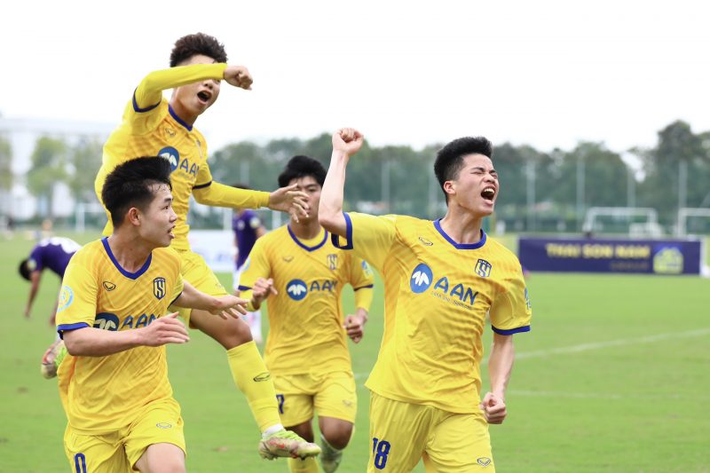 U17 Sông Lam Nghệ An xuất sắc với tấm vé thi đấu tại vòng bán kết Cúp Thái Sơn Nam 2023
